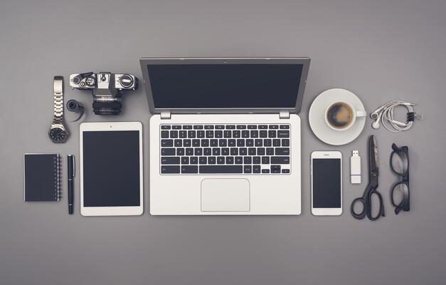 top-view-office-hipster-style-mockup-desk-responsive-template-free-photo